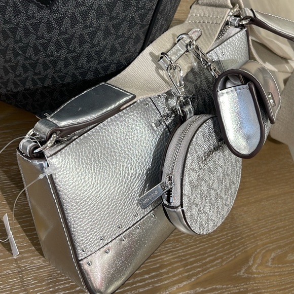 Michael Kors Jet Set Travel Small Metallic Patchwork Signature Logo Crossbody - Picture 11 of 16